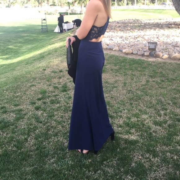 Lovers & Friends Helena Gown Size 2 Navy - Picture 8 of 8